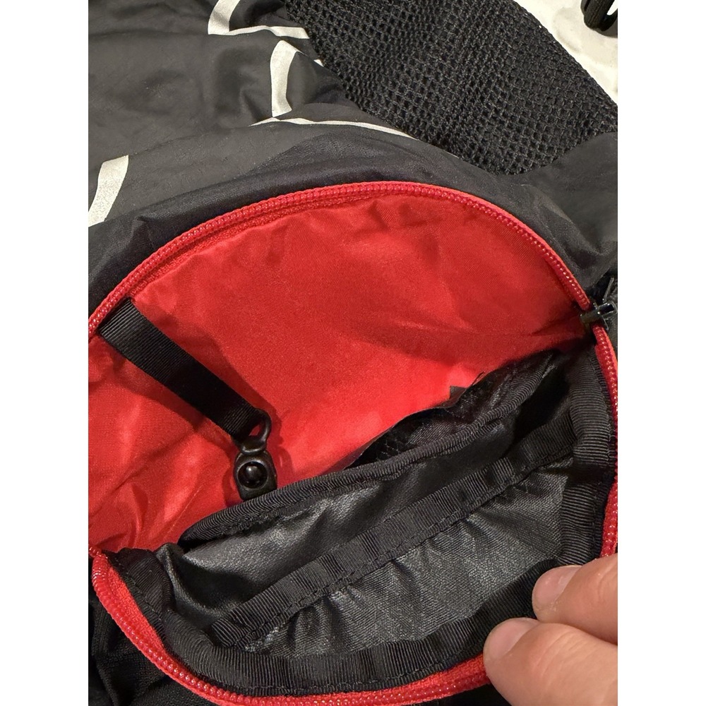 Shimano Rocco R12 Cycling Backpack - Blk /Red Nice - Picture 9 of 12